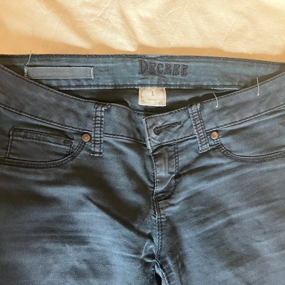 Black Skinny Jeans - Picture 2 of 3